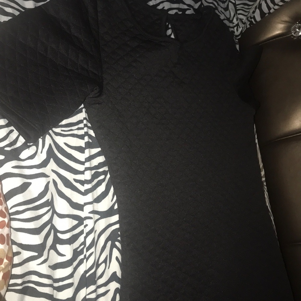 Black knitted midi dress